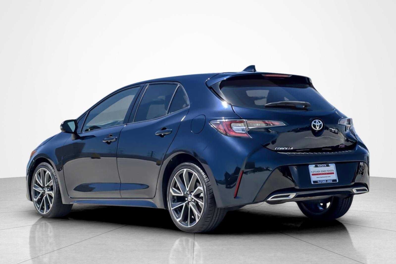 Certified 2020 Toyota Corolla XSE w/ XSE Preferred Package image 3