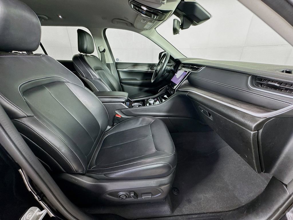 Used 2022 Jeep Grand Cherokee L Limited image 35