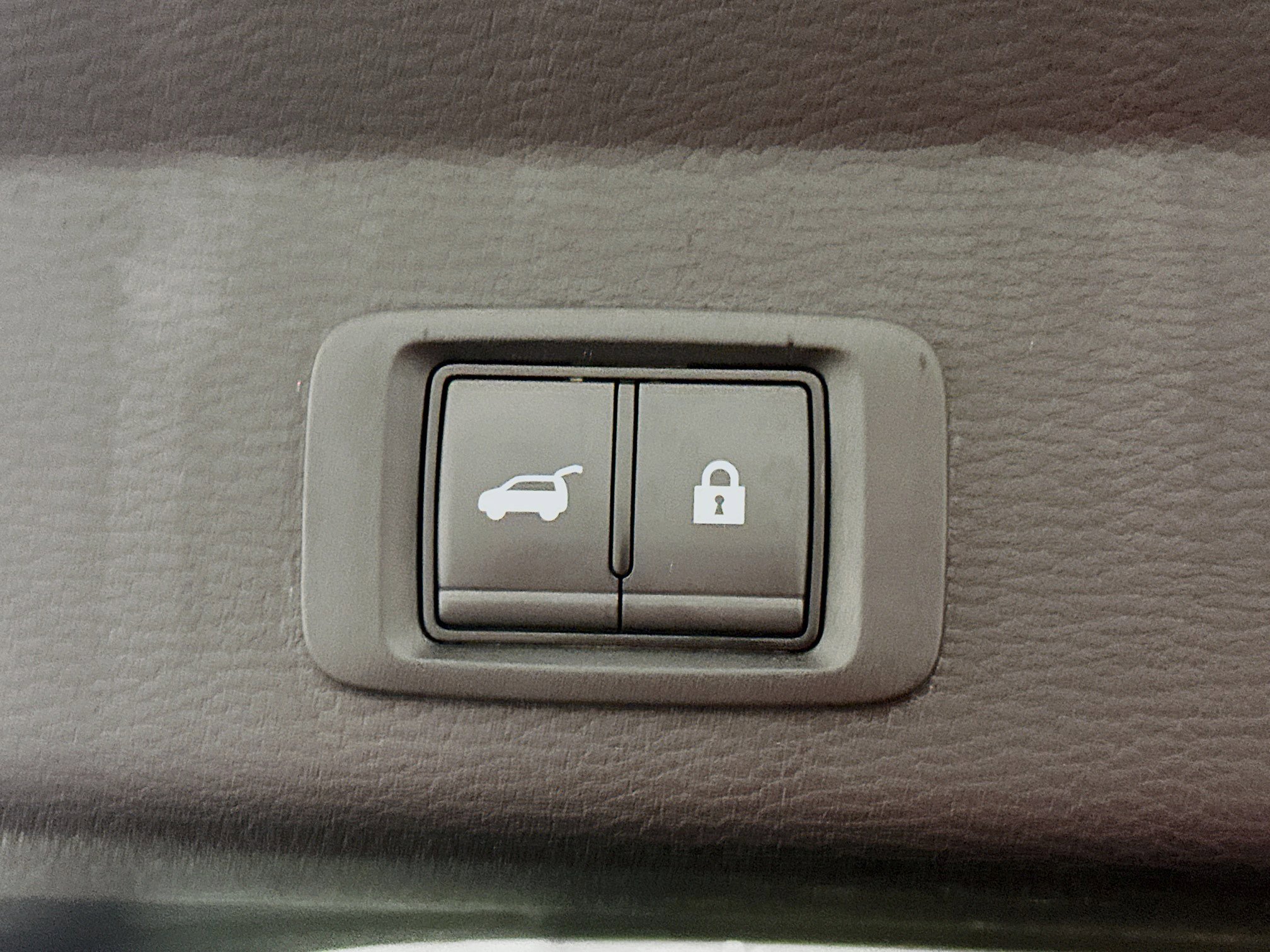 Used 2024 Mitsubishi Outlander SE AWD/4WD image 31