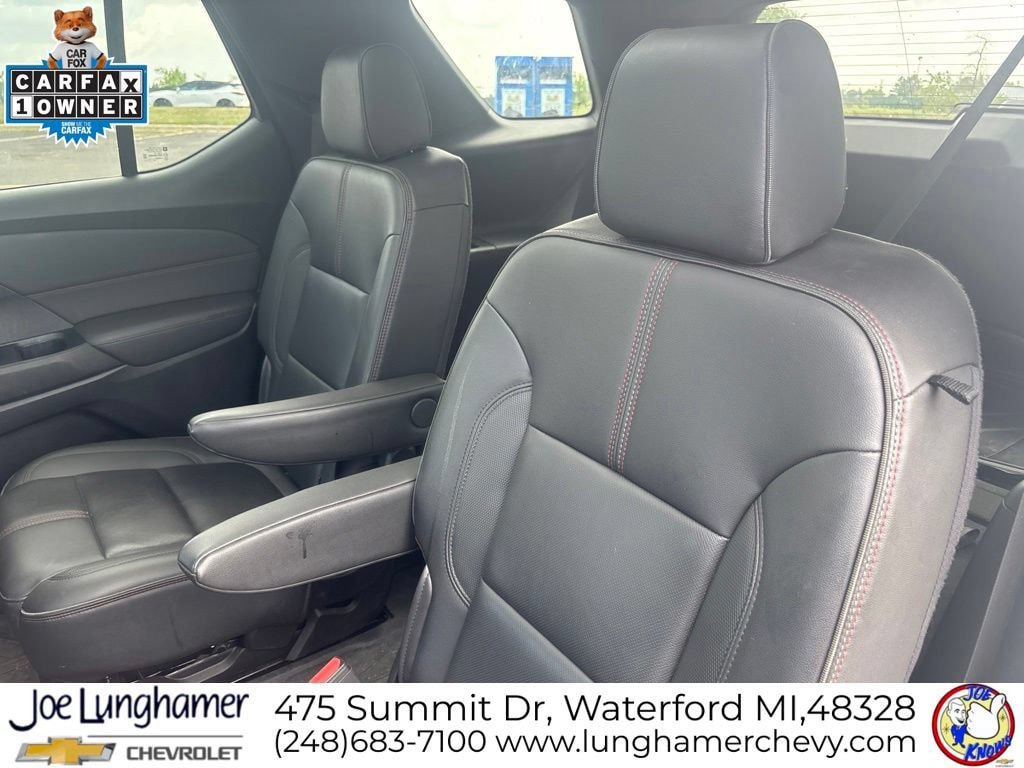 Used 2023 Chevrolet Traverse RS w/ LPO, Floor Liner Package AWD/4WD image 13
