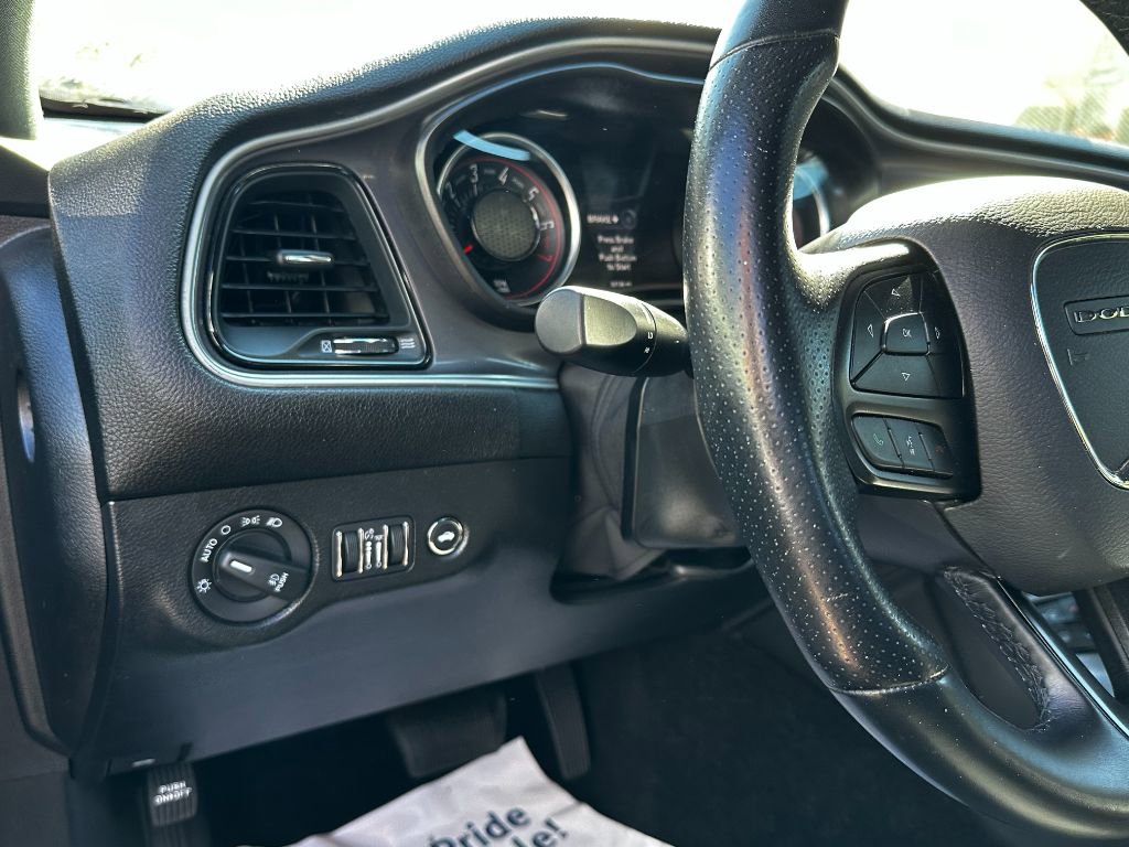 Used 2022 Dodge Challenger GT image 9