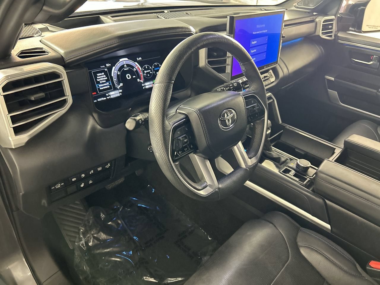 Used 2023 Toyota Sequoia Platinum AWD/4WD image 12