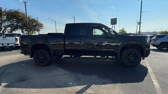 Used 2024 GMC Sierra 2500 AT4 w/ Technology Package AWD/4WD image 9