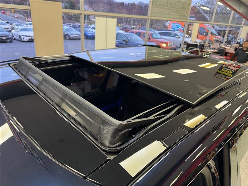 Used 2025 Land Rover Range Rover SE image 29