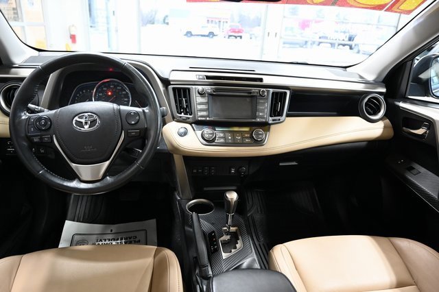 Used 2014 Toyota RAV4 Limited image 14