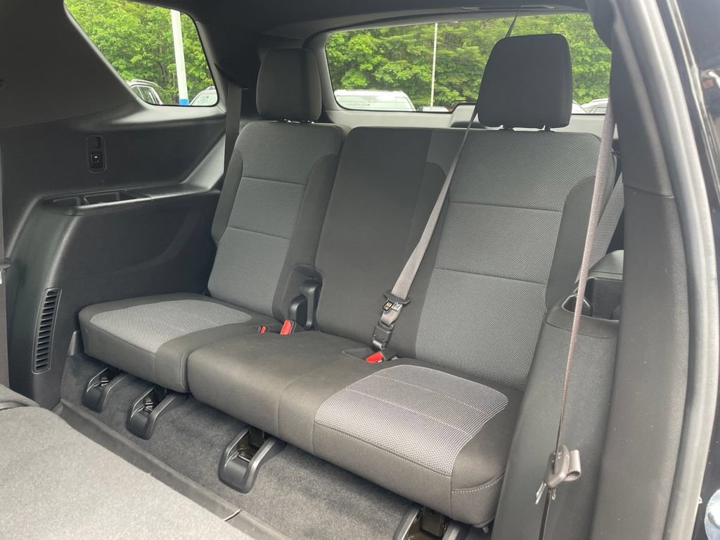 Used 2023 Chevrolet Traverse LT w/ LPO, Floor Liner Package AWD/4WD image 35
