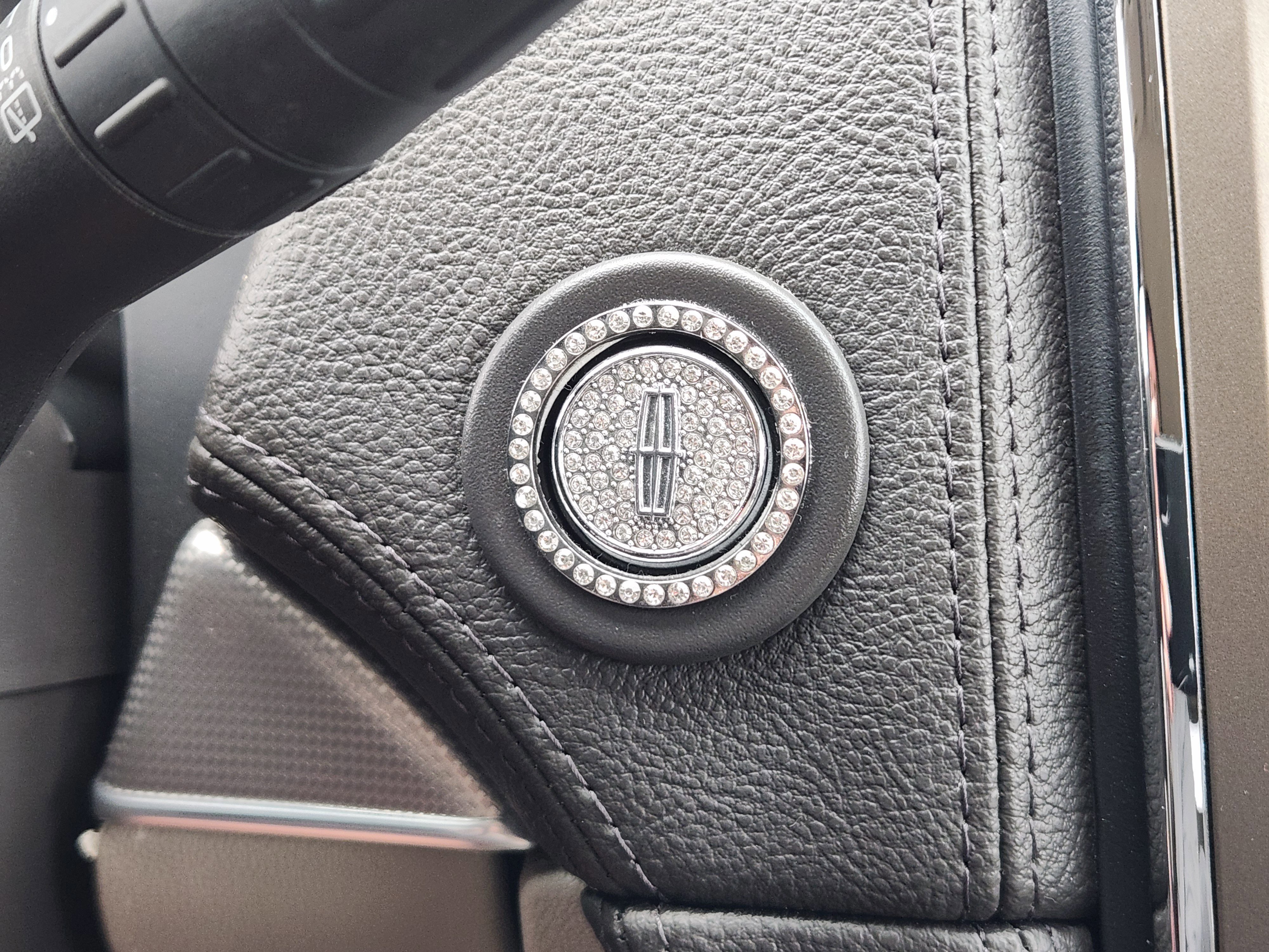 Used 2013 Lincoln MKX AWD image 13