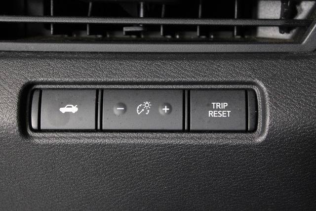 Certified 2020 Nissan Altima 2.5 SR w/ Premium Package FWD image 22
