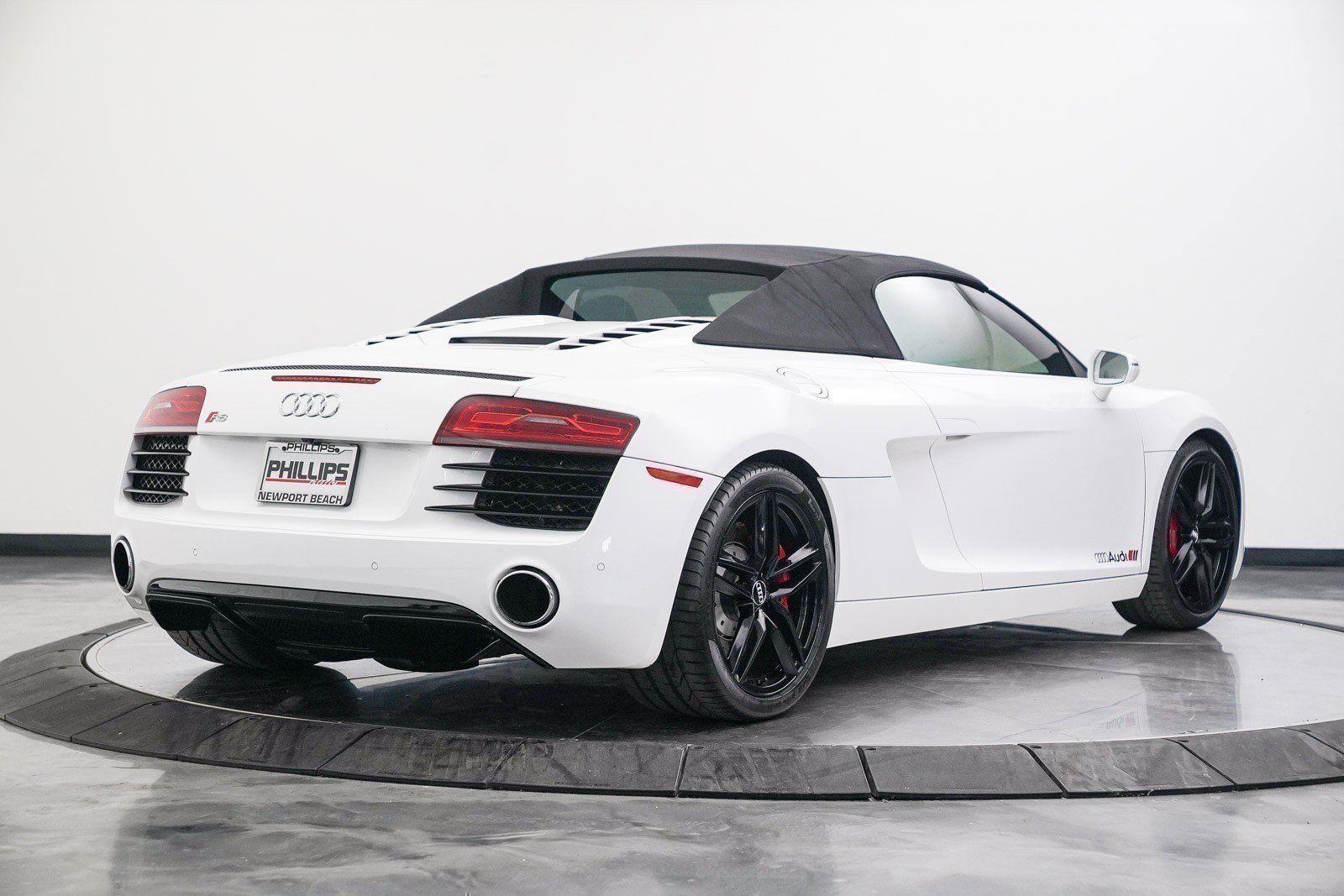Used 2015 Audi R8 V8 image 22
