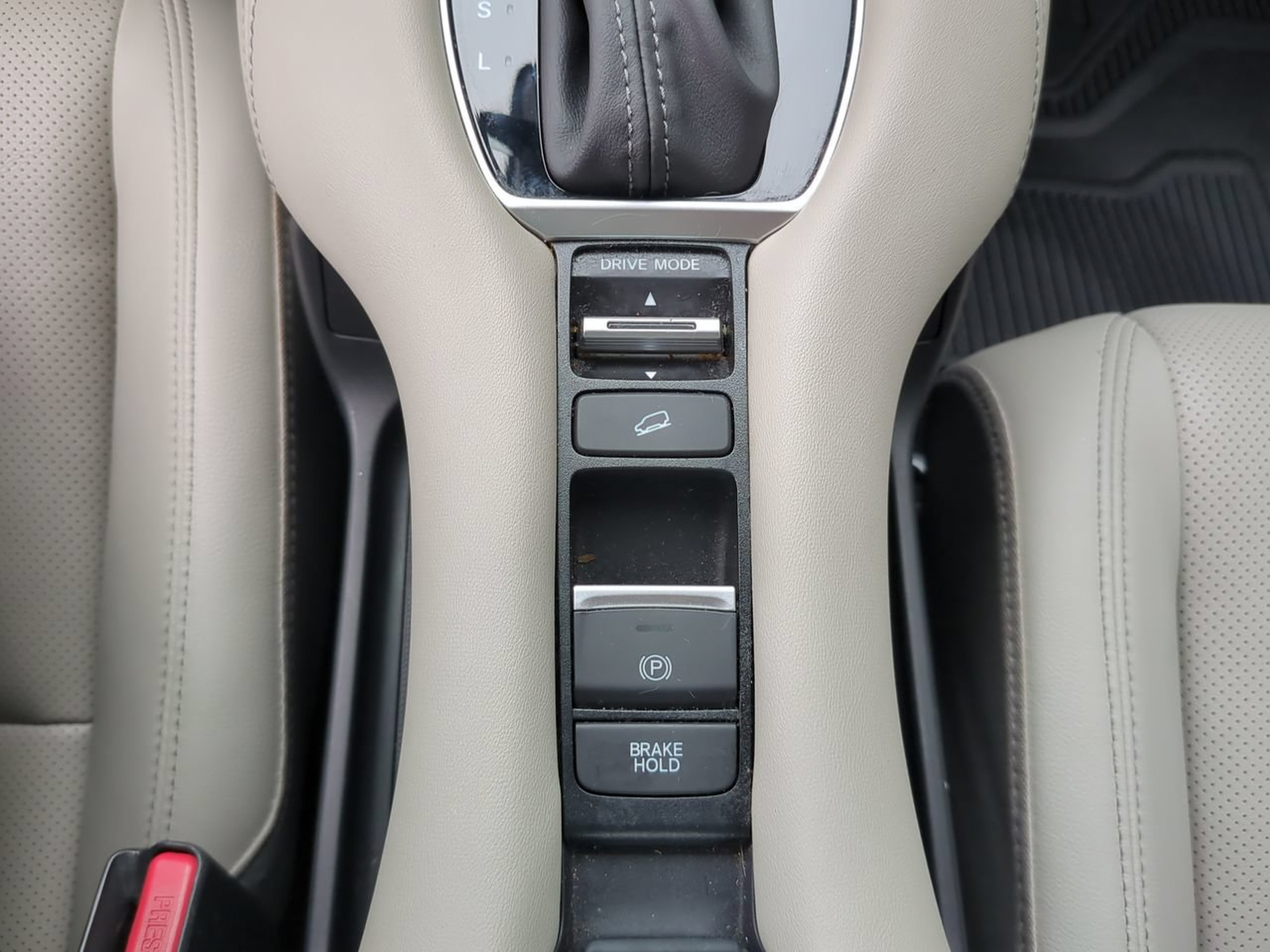 Certified 2024 Honda HR-V EX-L image 25