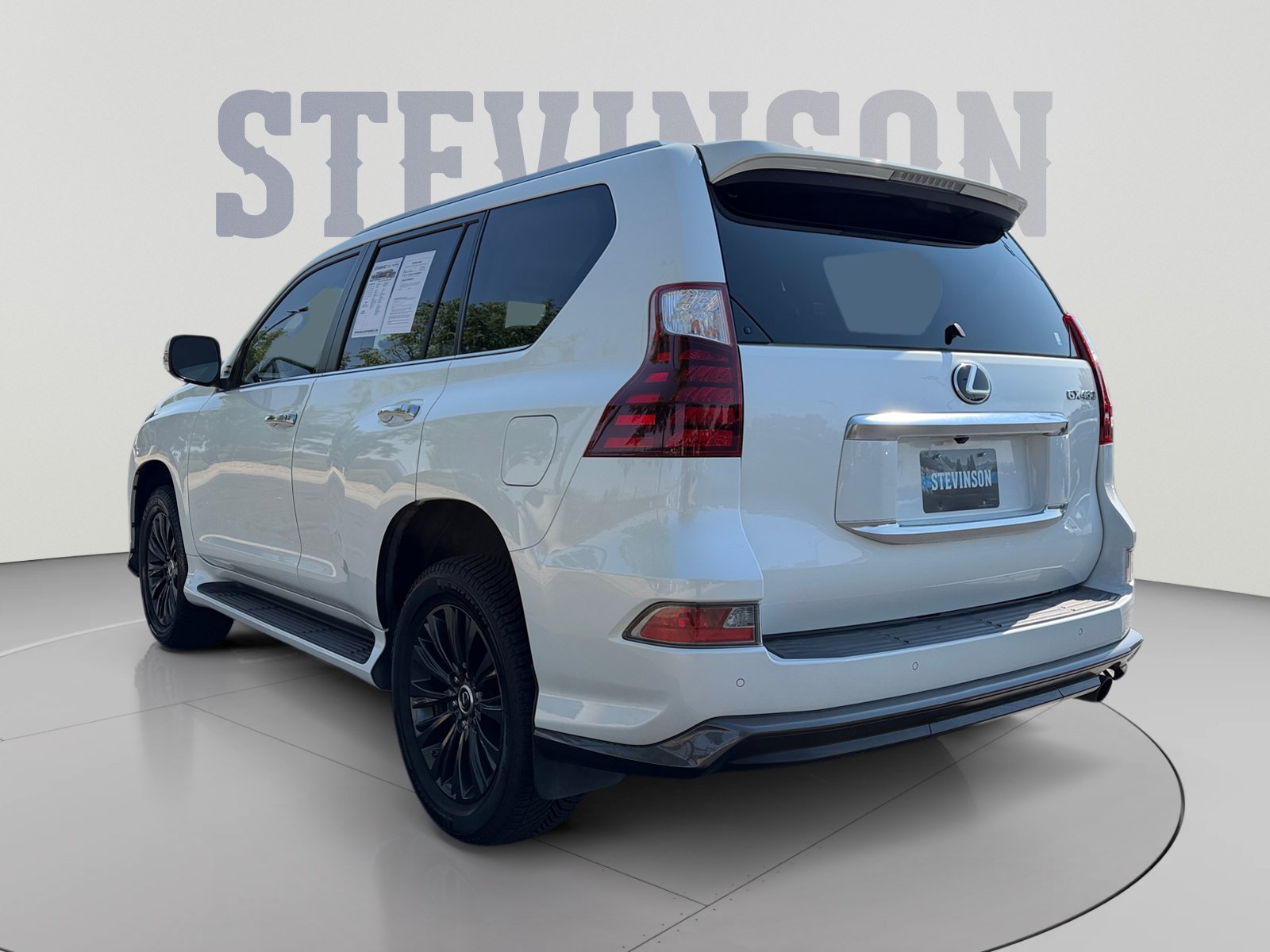 Used 2022 Lexus GX 460 Premium w/ Accessory Package AWD/4WD image 3