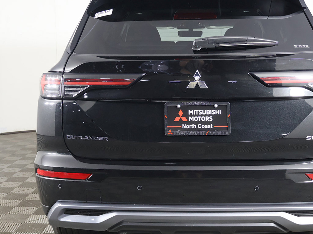 New 2026 Mitsubishi Outlander SE AWD/4WD image 16