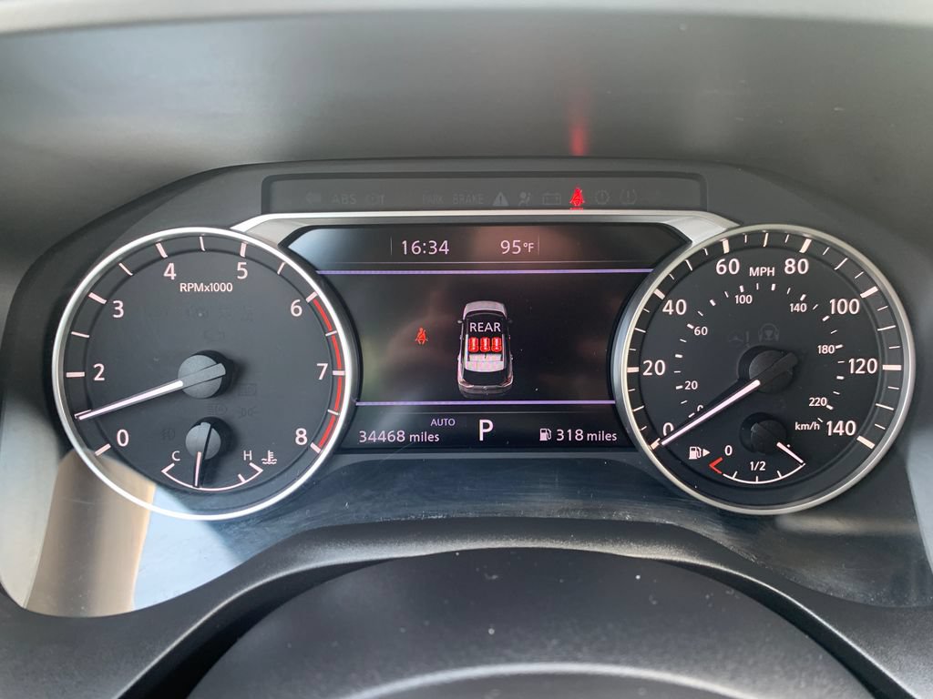 Used 2023 Nissan Rogue SV AWD/4WD image 18