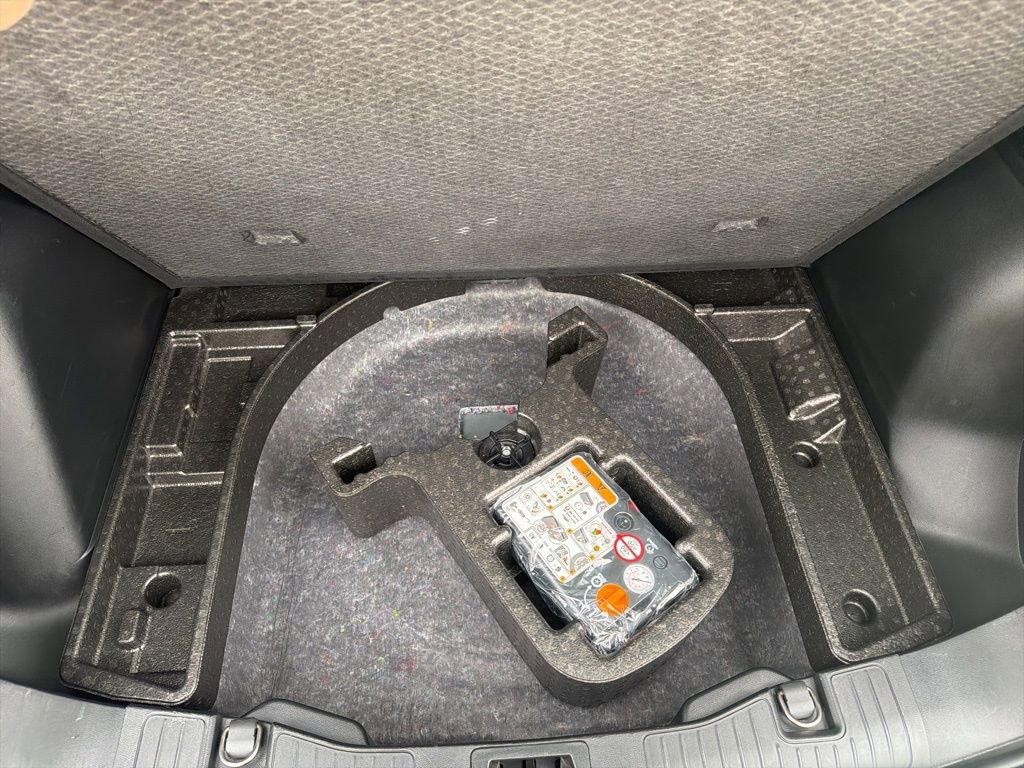 Used 2022 Ford Escape Titanium image 46