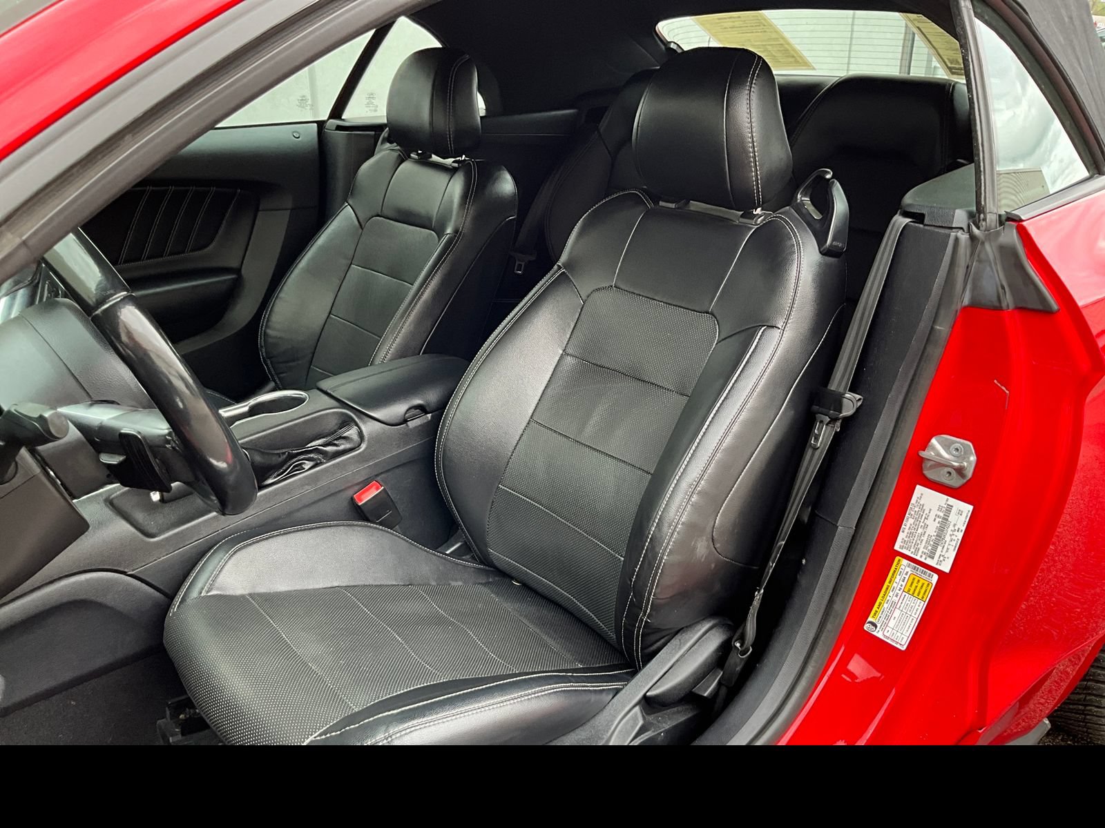 Used 2020 Ford Mustang Premium RWD image 8