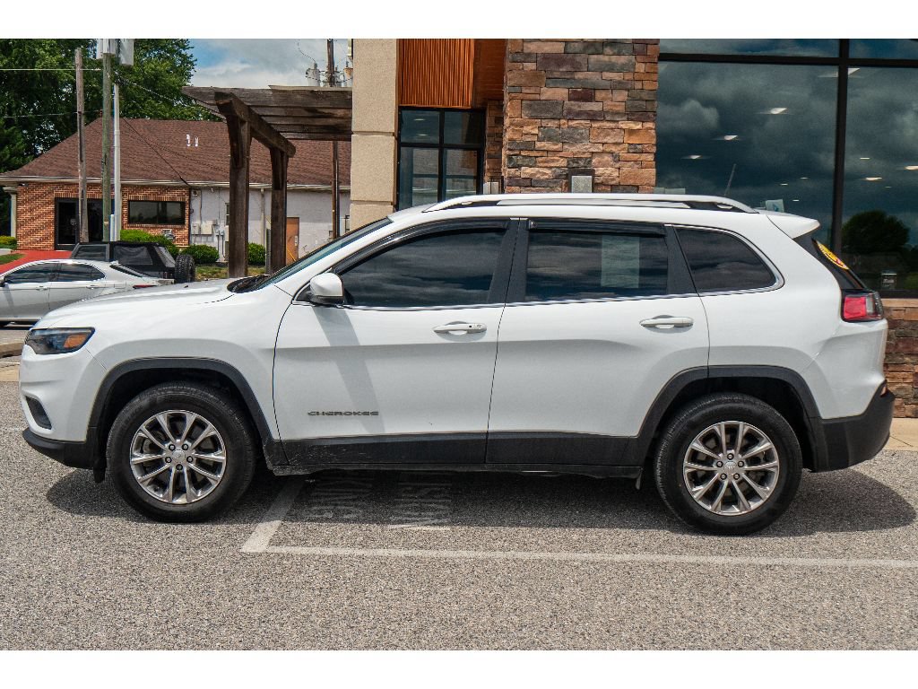Used 2021 Jeep Cherokee Latitude Lux w/ Comfort/Convenience Group AWD/4WD image 6