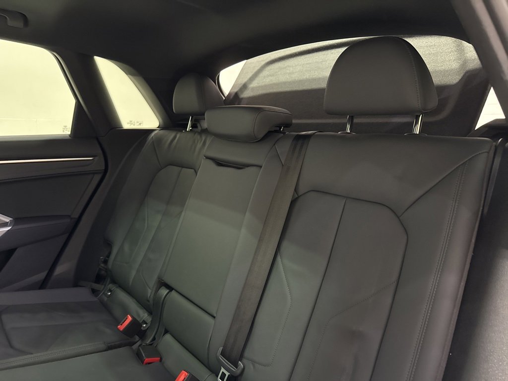 Used 2022 Audi Q3 2.0T Premium image 29