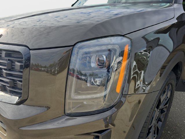 Used 2022 Kia Telluride SX w/ Nightfall Edition Package AWD/4WD image 24