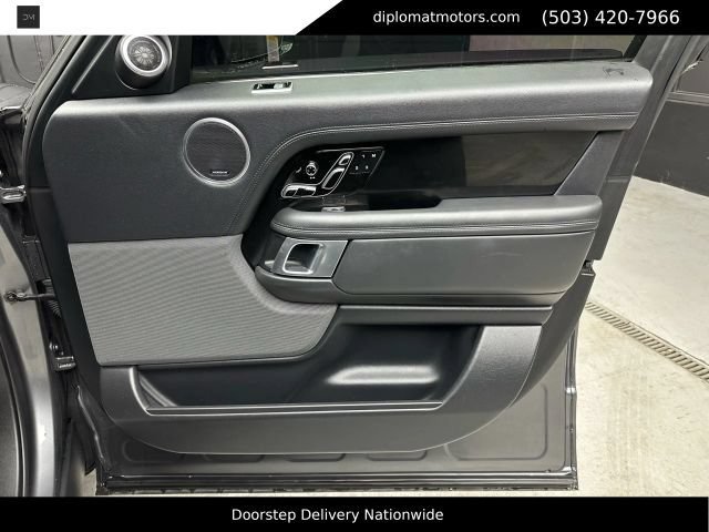 Used 2019 Land Rover Range Rover Supercharged AWD/4WD image 24