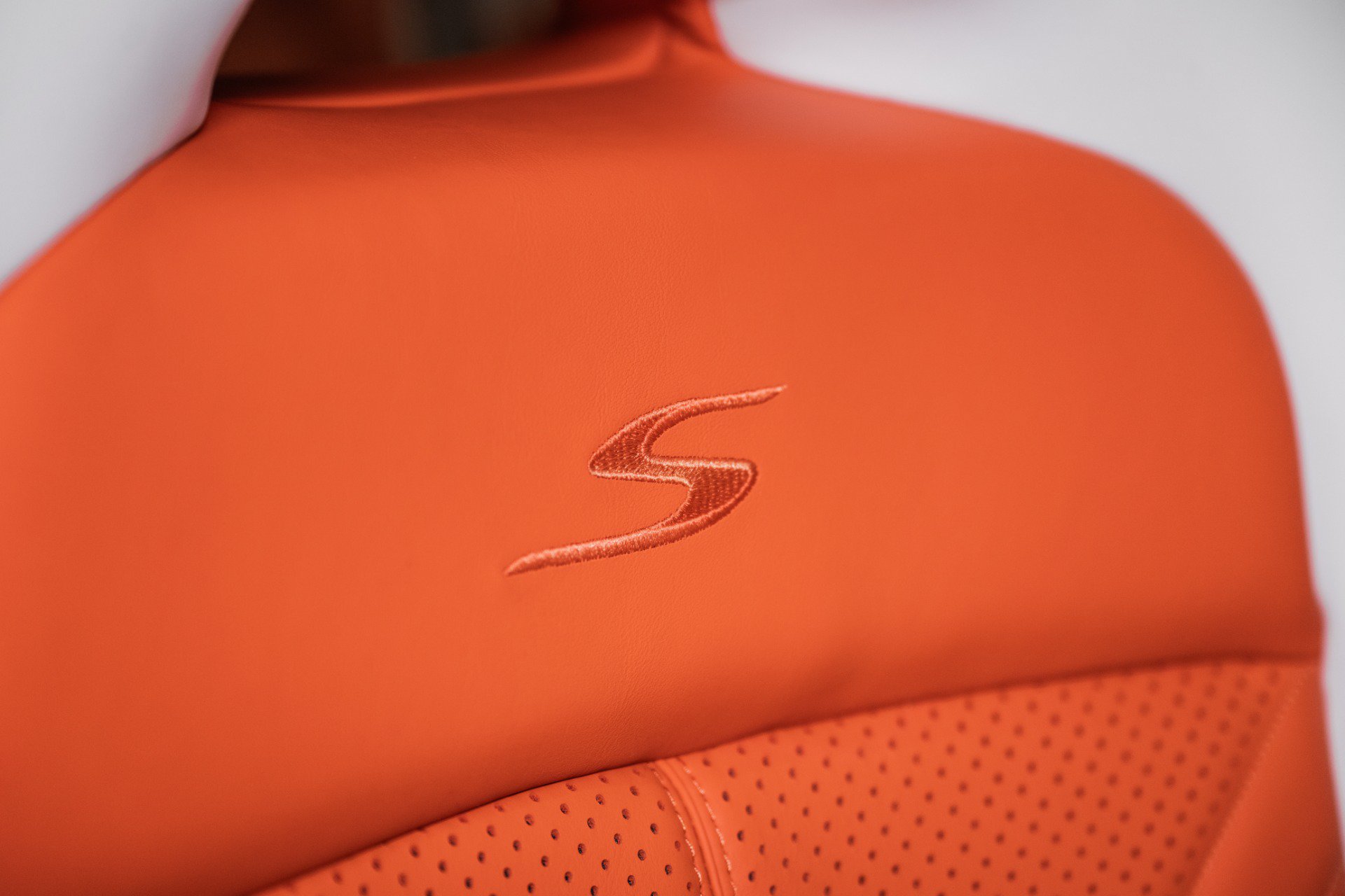 New 2026 Aston Martin DBX 707 AWD/4WD image 44