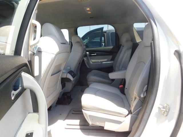 Used 2008 GMC Acadia SLT w/ Convenience Package image 13