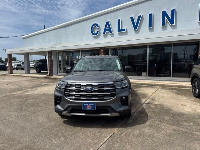 Used 2025 Ford Explorer Active w/ Active Comfort Package