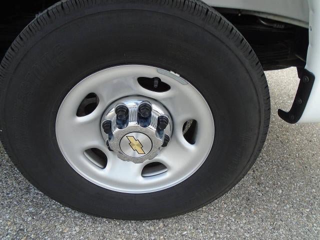 Certified 2025 Chevrolet Express 3500 LT w/ LT Preferred Equipment Group RWD image 24