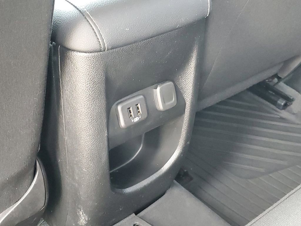 Used 2021 Chevrolet Colorado LT w/ LT Convenience Package image 29