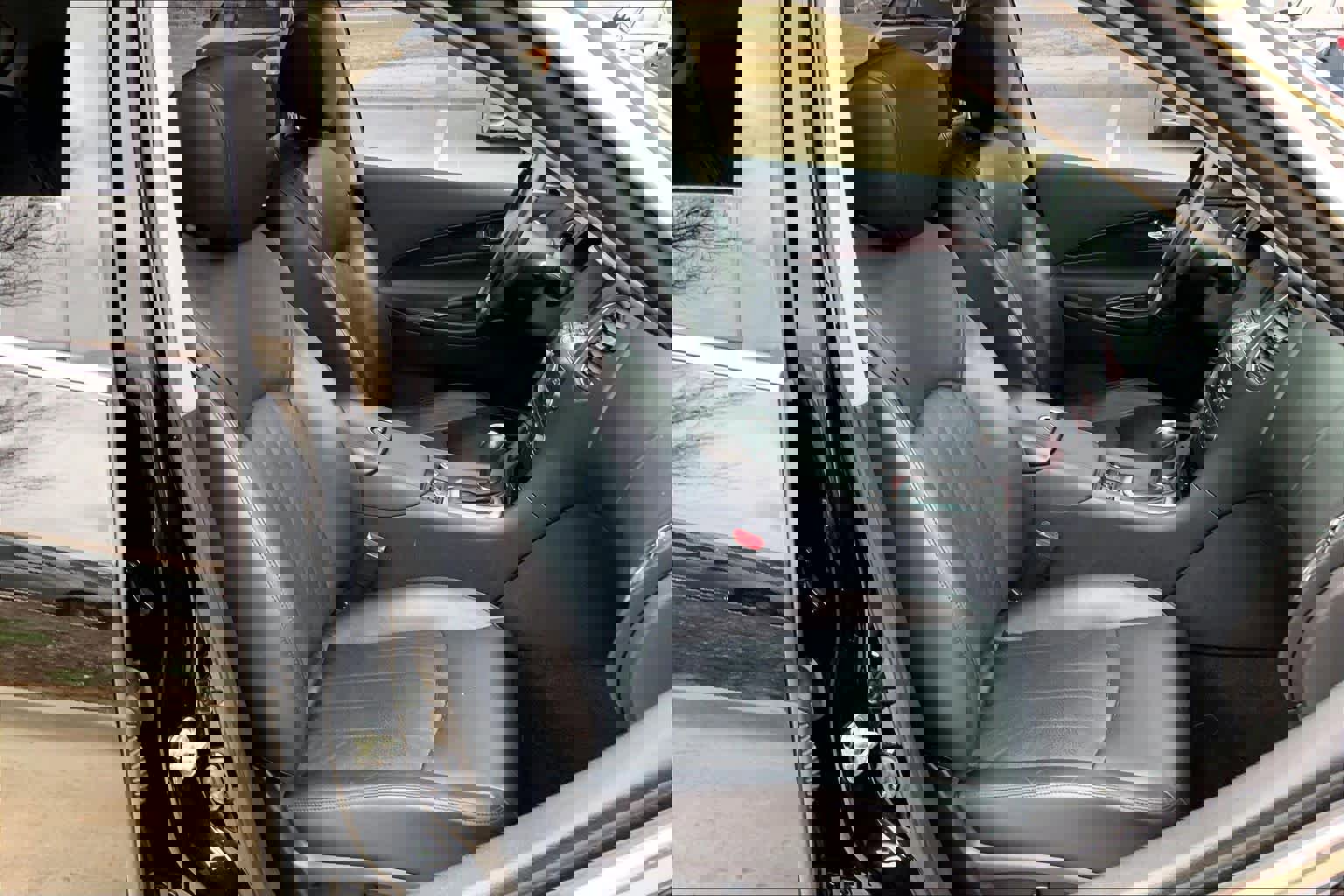 Used 2017 INFINITI QX50 w/ Premium Package image 9