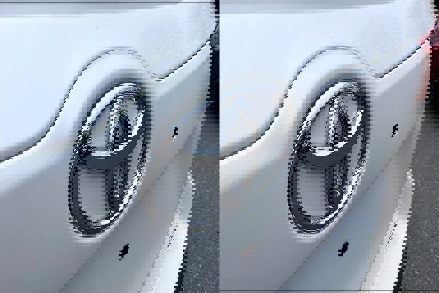 Certified 2019 Toyota Highlander XLE image 30