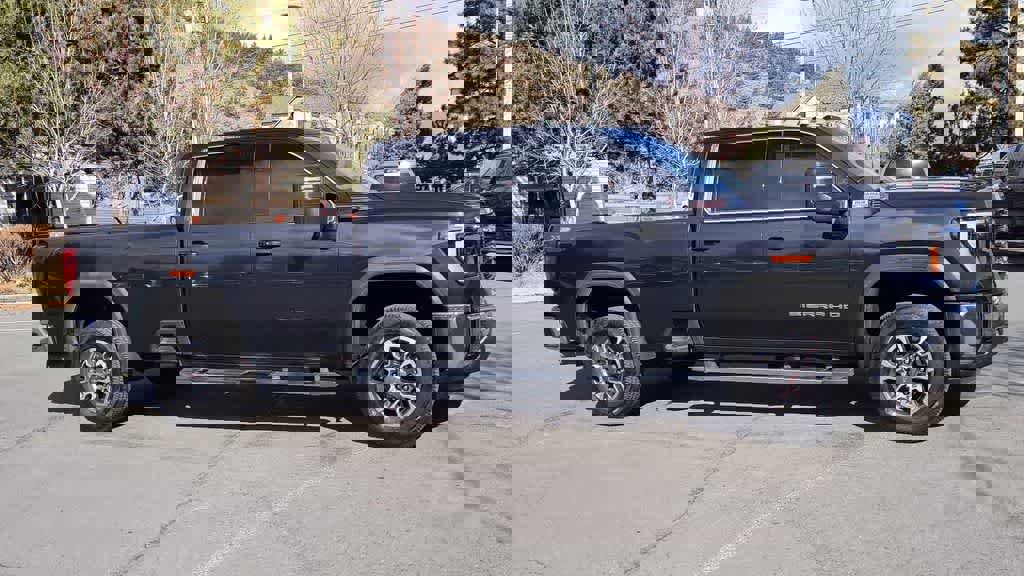 Used 2025 GMC Sierra 3500 SLE w/ SLE Value Package image 2