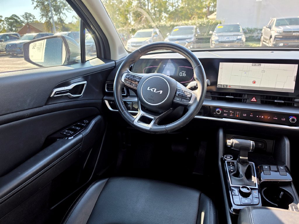 Used 2024 Kia Sportage EX FWD image 9