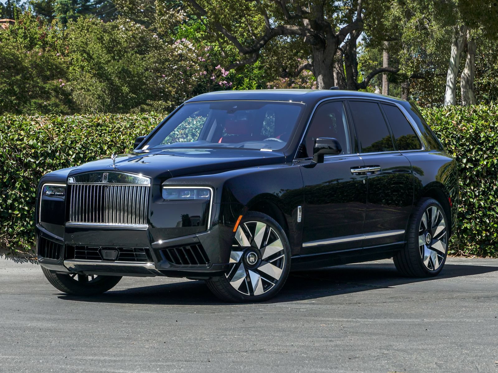 New 2026 Rolls-Royce Cullinan AWD/4WD image 1