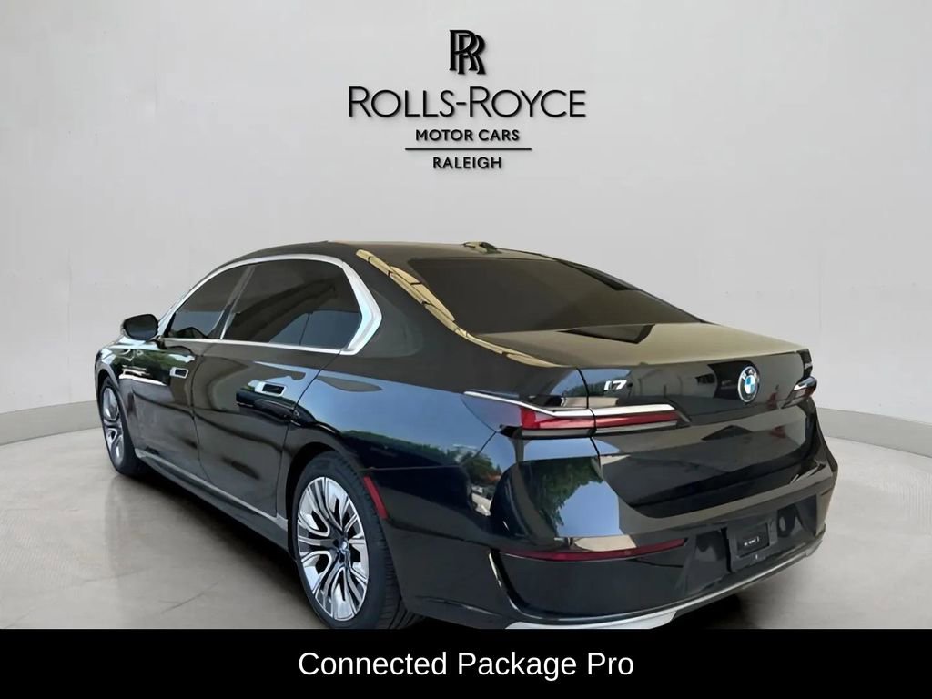 Used 2024 BMW i7 xDrive60 image 4