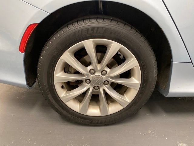 Used 2015 Chrysler 200 C FWD image 26