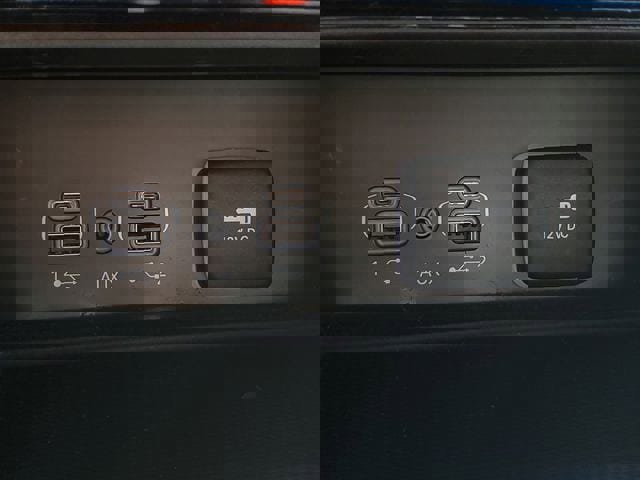 Certified 2022 Jeep Grand Cherokee Overland w/ Luxury Tech Group IV image 35