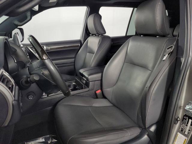 Used 2023 Lexus GX 460 Premium w/ Premium Package image 15