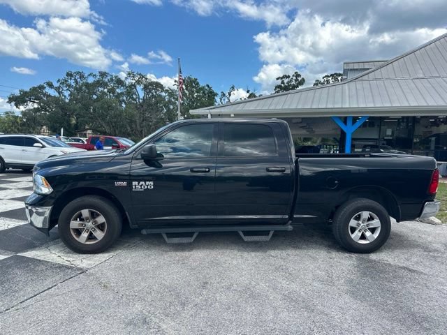 Used 2020 RAM 1500 Classic SLT AWD/4WD image 2