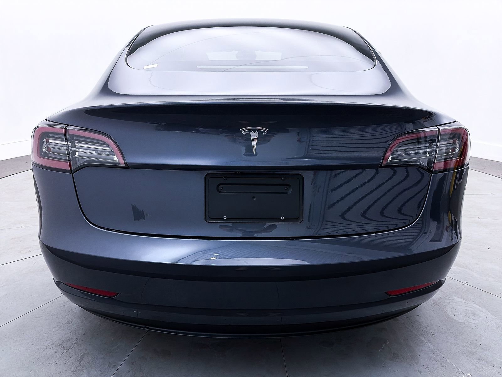 Used 2023 Tesla Model 3 Standard Range image 13