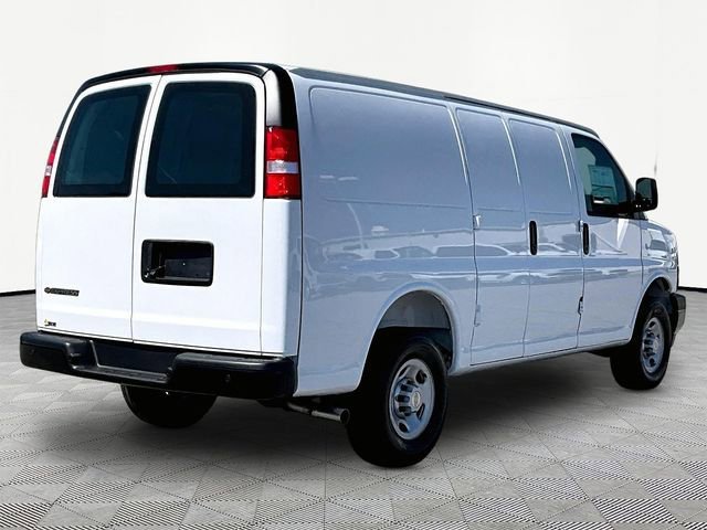 New 2026 Chevrolet Express 2500 w/ Driver Convenience Package RWD image 6