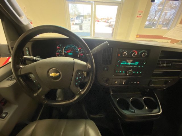 Used 2022 Chevrolet Express 3500 Extended w/ Driver Convenience Package RWD image 22