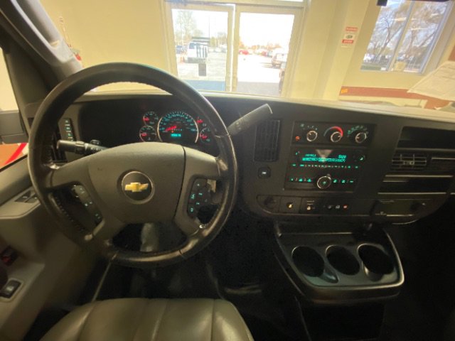 Used 2022 Chevrolet Express 3500 Extended w/ Driver Convenience Package RWD image 22