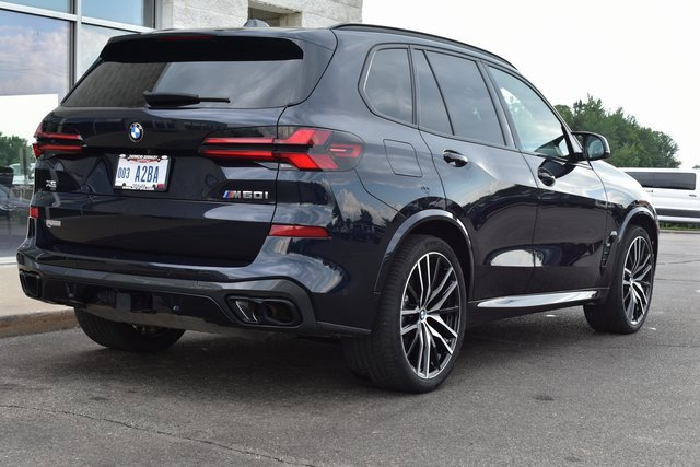 Used 2024 BMW X5 M60i image 11