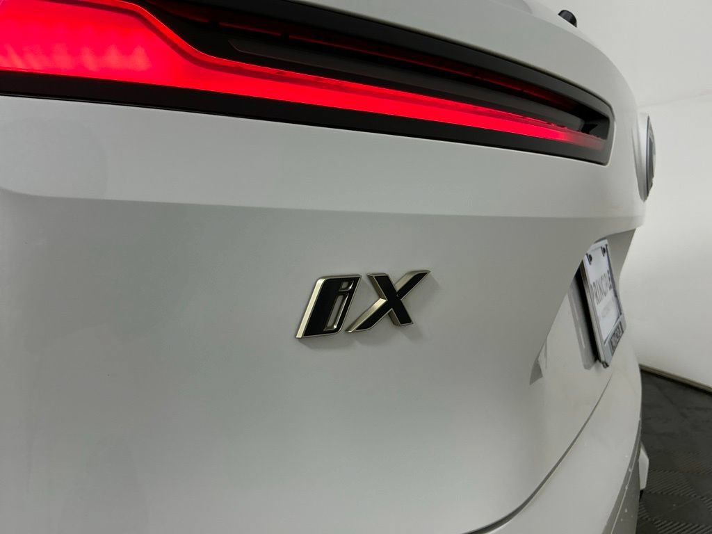 Used 2024 BMW iX M60 AWD/4WD image 31