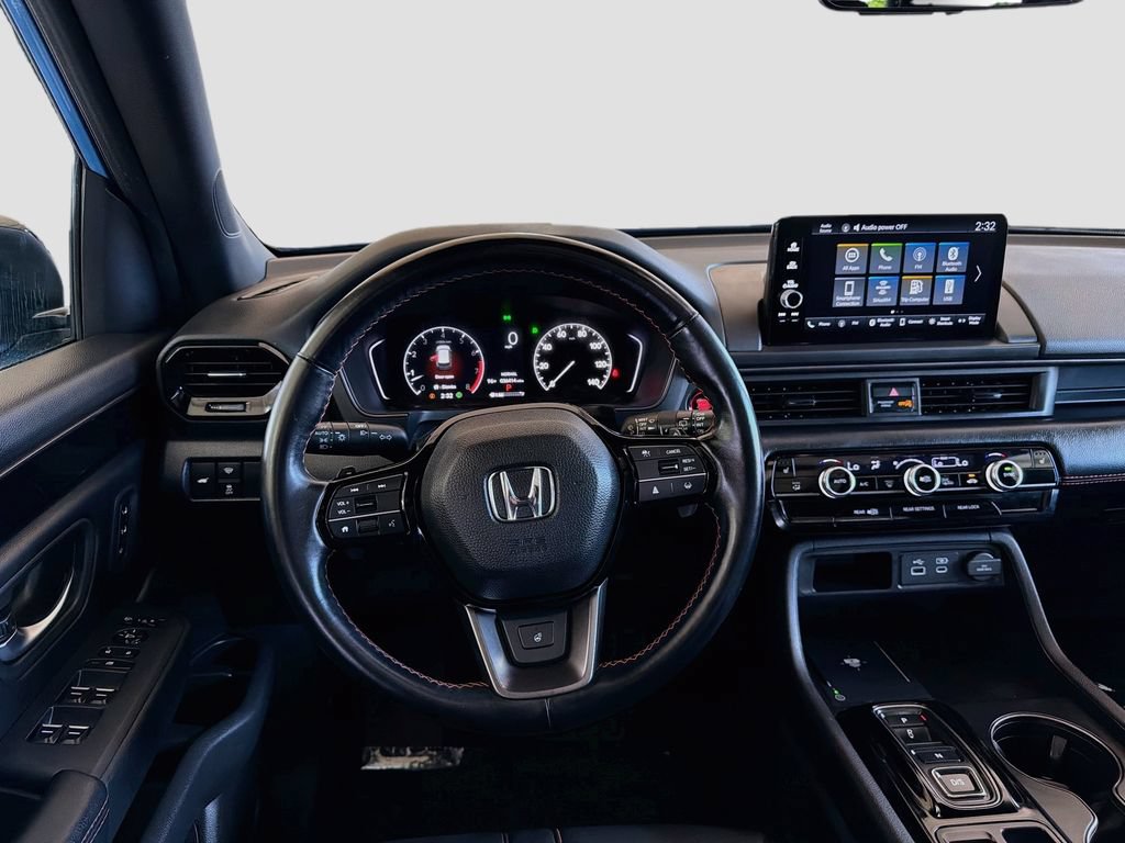 Used 2025 Honda Pilot TrailSport image 21