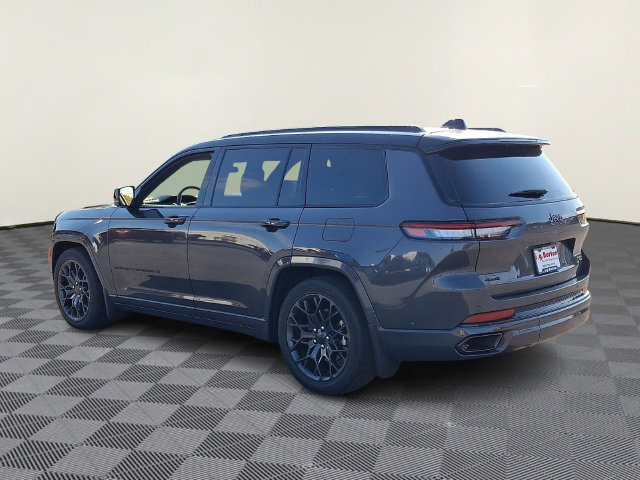 Used 2025 Jeep Grand Cherokee L Summit w/ Obsidian Package AWD/4WD image 4