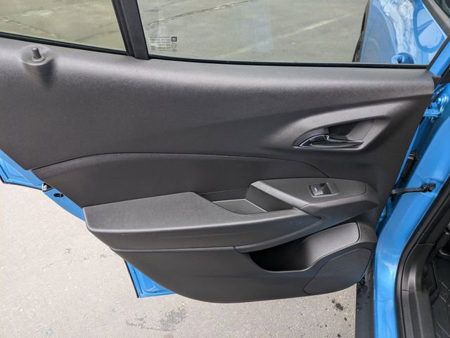 Used 2025 Chevrolet Trax ACTIV w/ Sunroof Package image 27