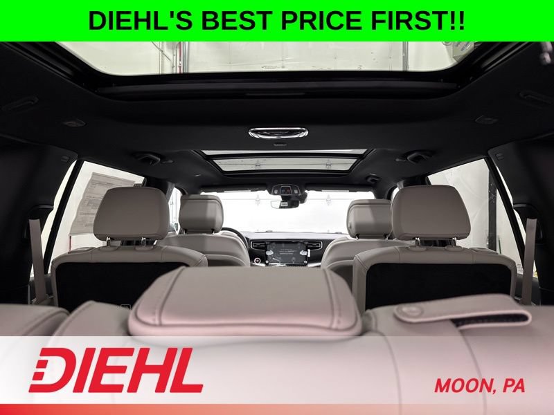 New 2026 Jeep Grand Wagoneer 4WD w/ Premium Group I image 11