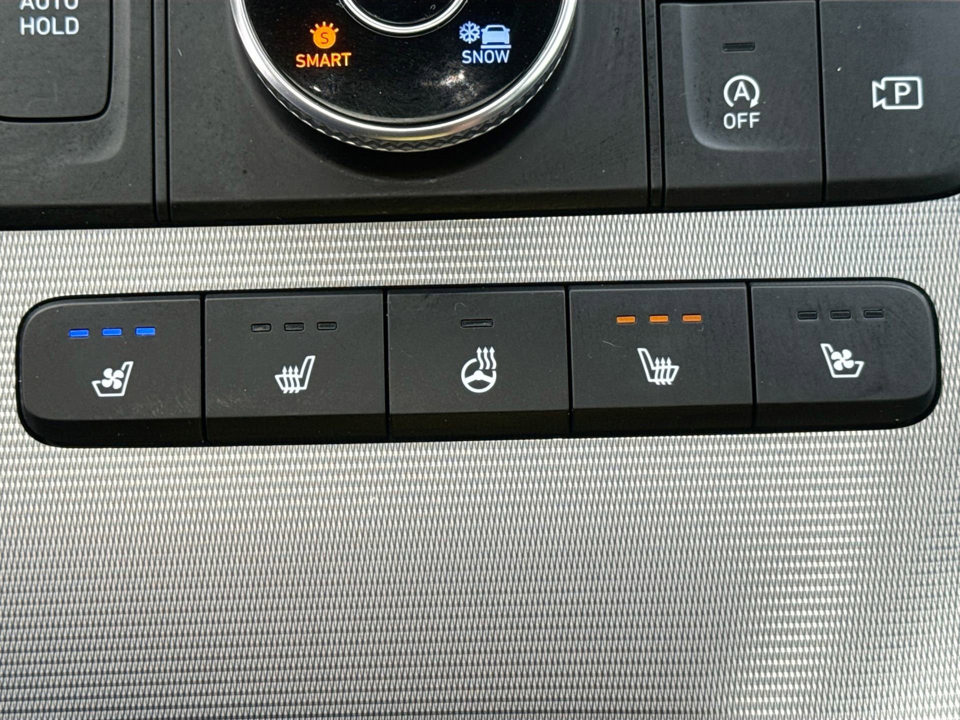 Used 2024 Hyundai Palisade Calligraphy image 22