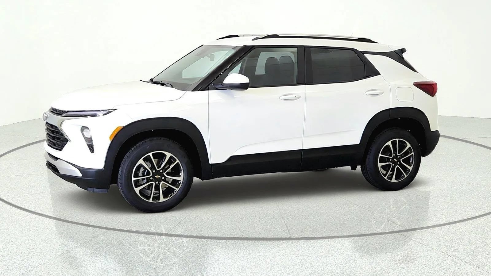 New 2026 Chevrolet TrailBlazer LT w/ Convenience Package AWD/4WD image 3